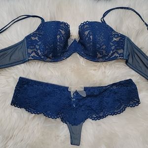 Navy & Cream Lace B. Tempt'd Bra Panty Set